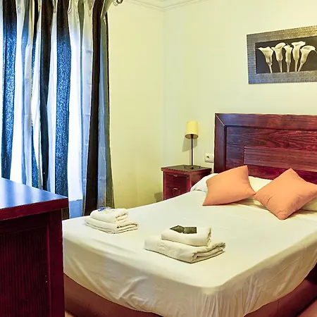 Checkinn - Apartamento De 3 Dormitorios En Triana