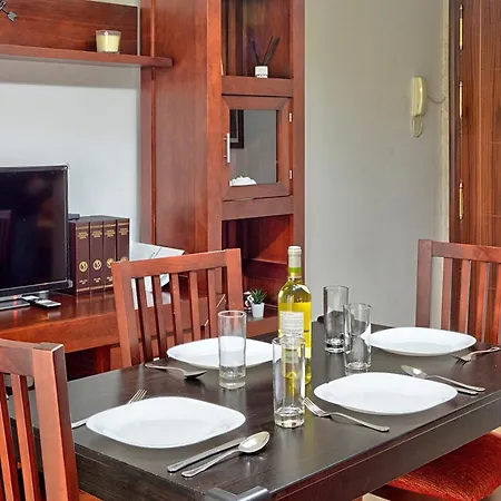 Checkinn - Apartamento De 3 Dormitorios En Triana * Sevilla